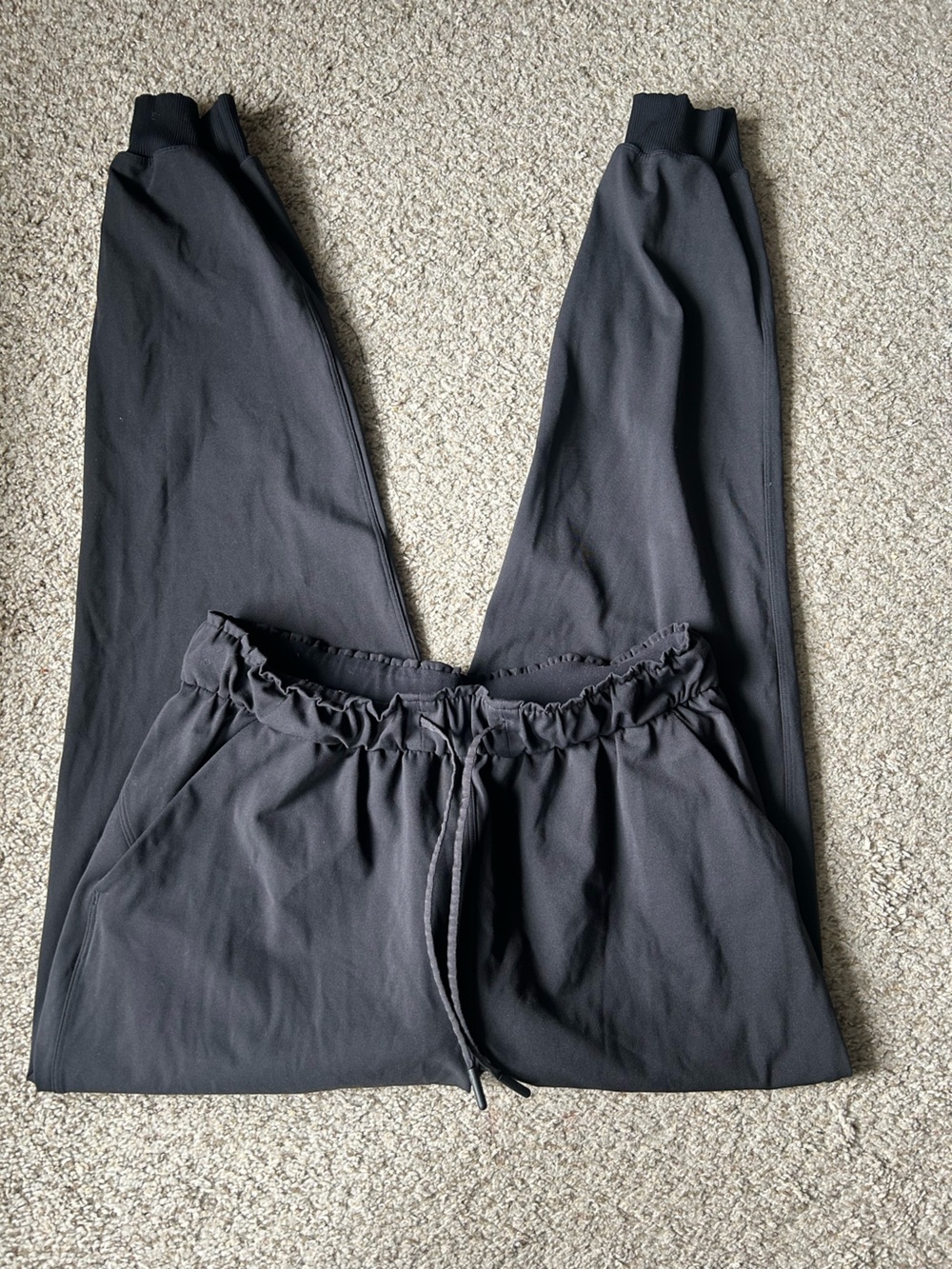 lululemon keep moving jogger 28”